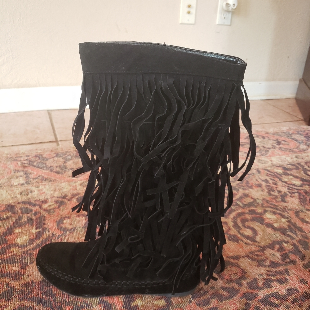 BLACK FRINGE BOOT BY AMERICAN EXPRESS NEW YORK